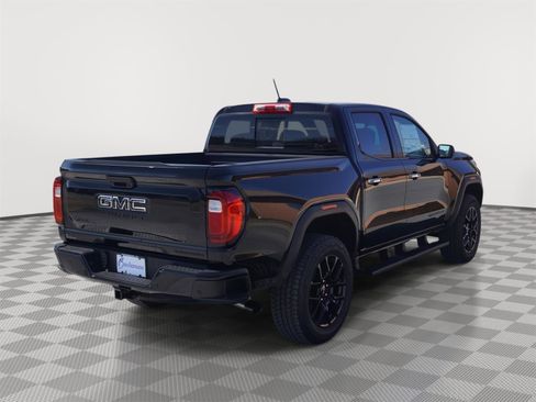 New 2026 GMC Canyon Denali w/ LPO, Denali Black Edition image 3