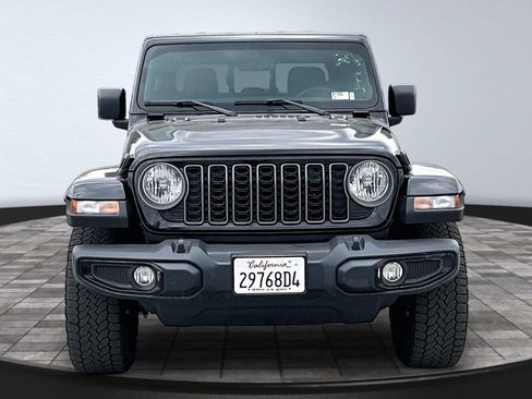 Used 2025 Jeep Gladiator Sport AWD/4WD image 28