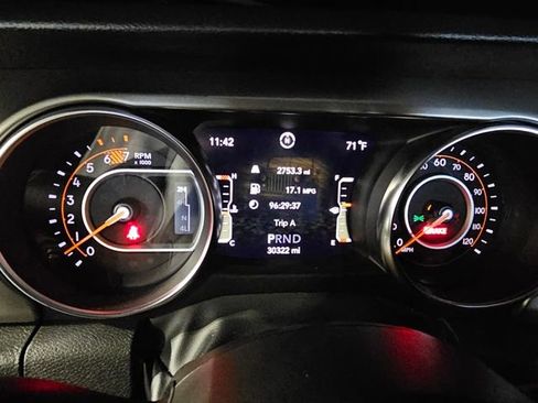 Used 2023 Jeep Wrangler Unlimited Sport AWD/4WD image 28