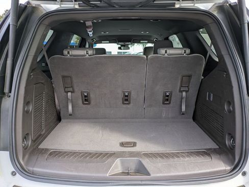 Used 2024 Chevrolet Tahoe LT RWD image 12