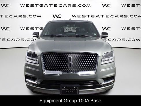 Used 2019 Lincoln Navigator Premiere image 4