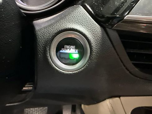 Used 2019 Buick Envision Essence w/ LPO, Road Trip Package FWD image 29
