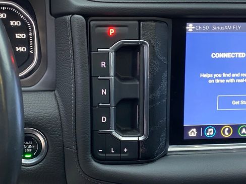 Used 2021 GMC Yukon Denali w/ Denali Premium Package image 18