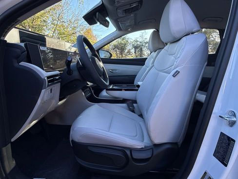 New 2026 Hyundai Tucson Blue SE image 13