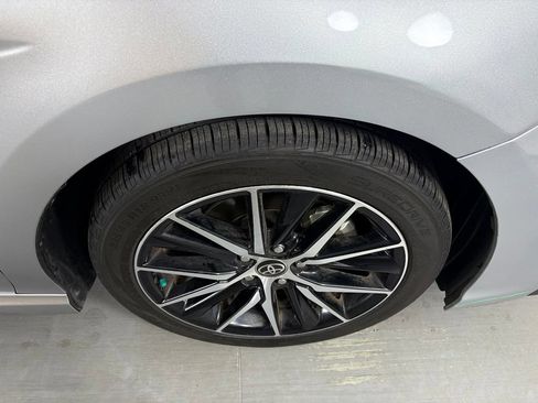 Used 2024 Toyota Camry SE FWD image 11