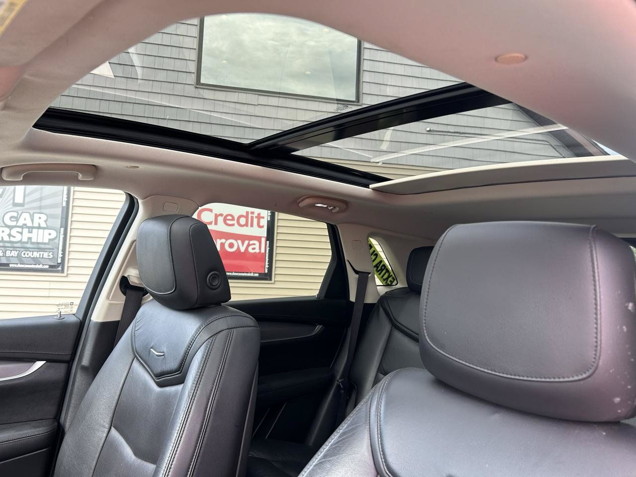 Used 2017 Cadillac XT5 Premium Luxury AWD/4WD image 18