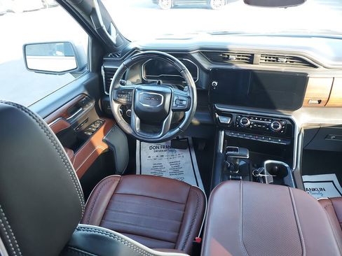 Used 2024 GMC Sierra 1500 Denali Ultimate image 15