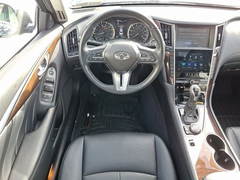 Used 2019 INFINITI Q50 Luxe w/ Essential Package (3.0T Luxe) image 11