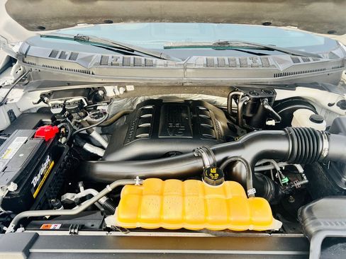 Used 2015 Ford F150 XLT w/ Equipment Group 302A Luxury image 39