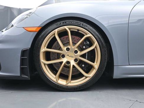 Used 2023 Porsche 718 Cayman GT4 RWD image 8