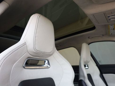 Used 2019 Jaguar F-PACE R-Sport AWD/4WD image 33
