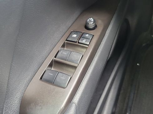 Certified 2022 Toyota Camry SE w/ Convenience Package FWD image 19