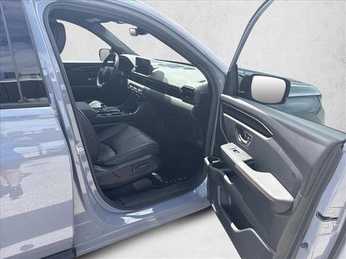 Used 2025 Honda Pilot Black Edition image 27