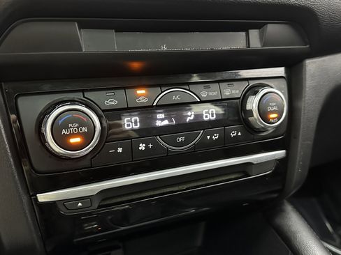 Used 2017 MAZDA MAZDA6 Touring image 17