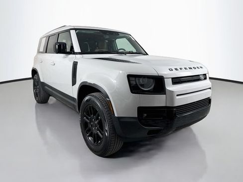 New 2026 Land Rover Defender 110 S AWD/4WD image 3