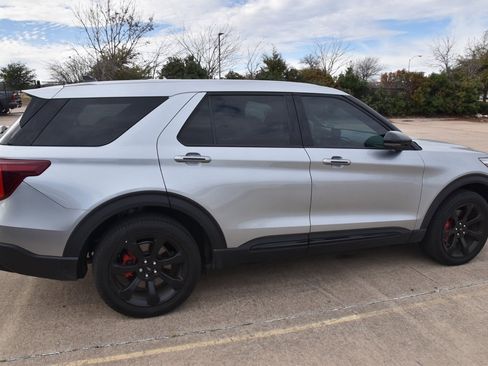 Certified 2022 Ford Explorer ST w/ Equipment Group 401A image 6