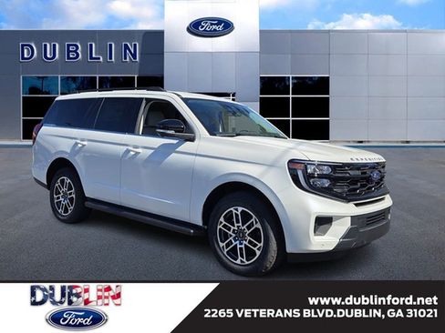 New 2026 Ford Expedition Active image 1