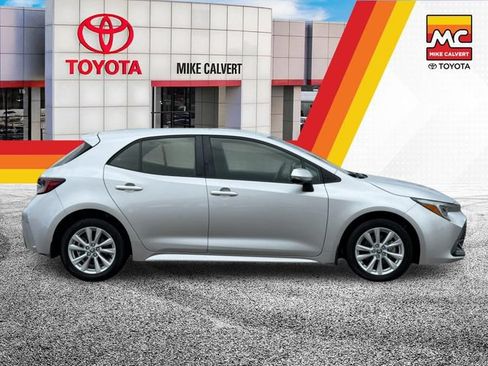 Used 2024 Toyota Corolla SE FWD image 6