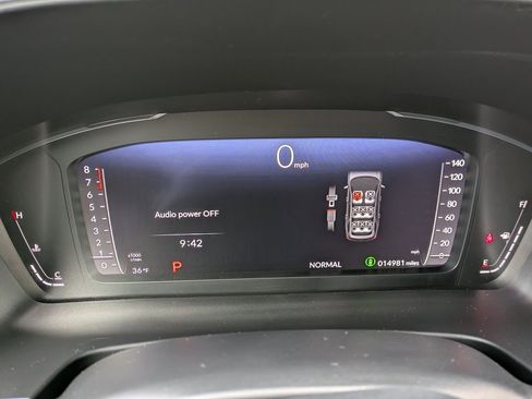 Certified 2025 Honda Pilot Black Edition image 15