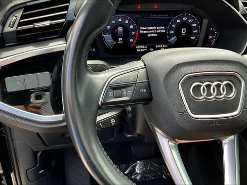 Used 2020 Audi Q3 2.0T Premium w/ Convenience Package AWD/4WD image 11