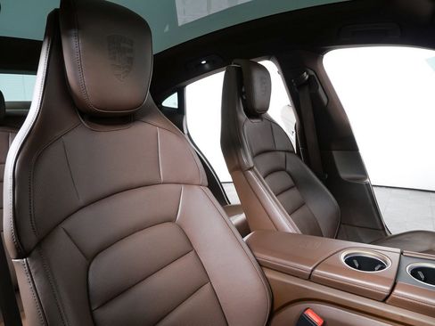 Certified 2023 Porsche Taycan image 20