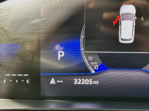Certified 2024 Volkswagen Taos SE FWD image 12