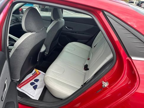 Used 2023 Hyundai Elantra Limited FWD image 68