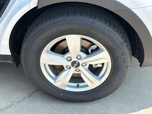 New 2026 Kia Sorento LX FWD image 23