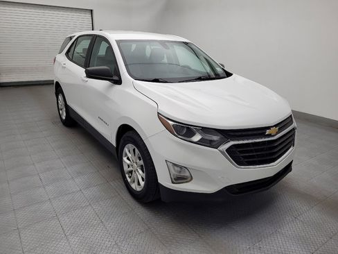 Used 2019 Chevrolet Equinox LS FWD image 13