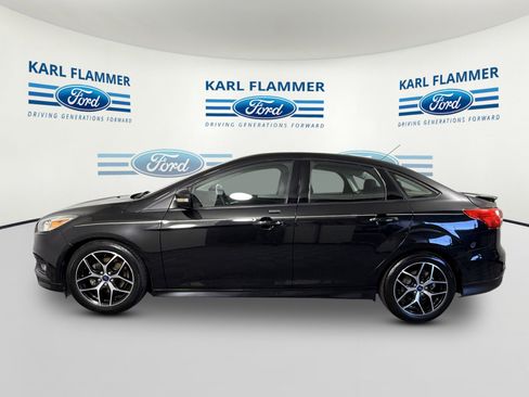 Used 2015 Ford Focus SE w/ SE Ecoboost Package image 5