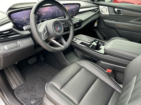 New 2025 Buick Enclave Avenir w/ Super Cruise Package image 24