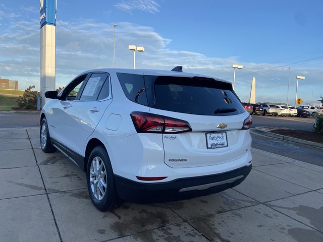 Used 2023 Chevrolet Equinox LT w/ Driver Convenience Package FWD image 9