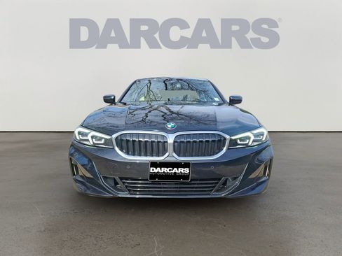 Certified 2023 BMW 330i xDrive Sedan w/ Driving Assistance Package image 2