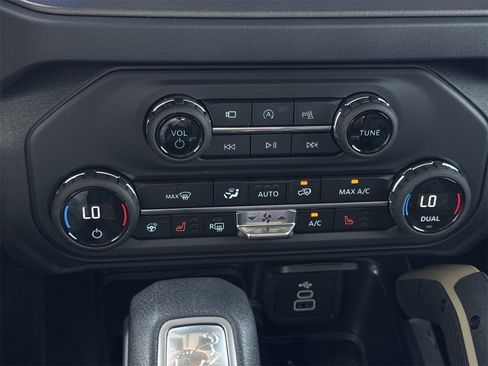 New 2026 Ford Bronco Badlands image 17