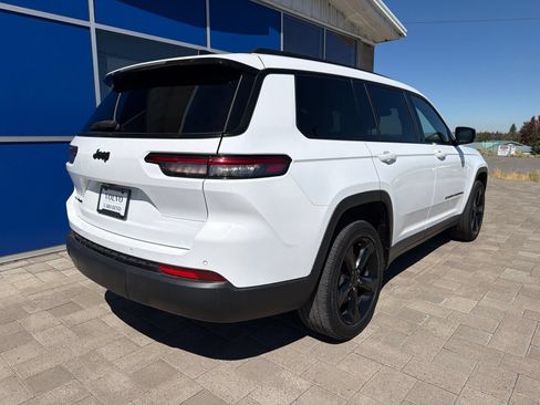 Used 2023 Jeep Grand Cherokee L Laredo AWD/4WD image 7