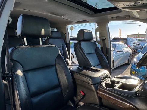 Used 2019 Chevrolet Suburban LT image 20