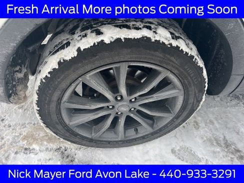 Used 2018 Ford Explorer XLT w/ Equipment Group 202A image 7