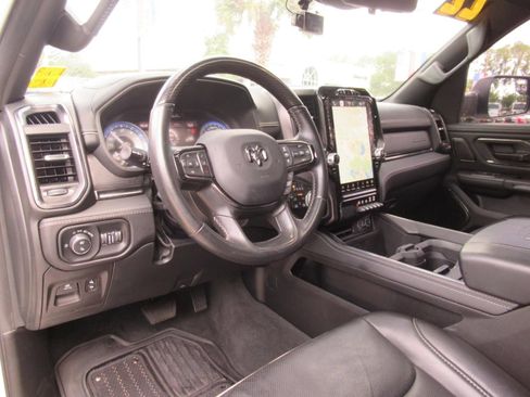 Used 2022 RAM 1500 Limited AWD/4WD image 18