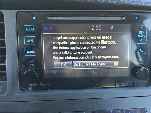 Used 2015 Toyota Sienna XLE Premium image 24