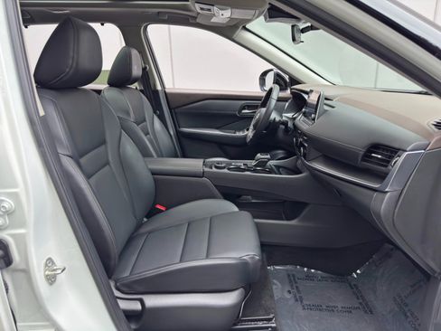 Used 2023 Nissan Rogue SV w/ SV Premium B Package AWD/4WD image 15
