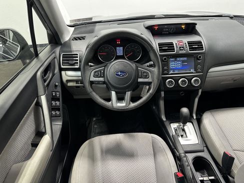 Used 2017 Subaru Forester 2.5i w/ Alloy Wheel Package image 18
