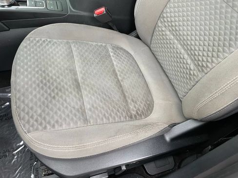 Used 2020 Ford Escape SE FWD image 25