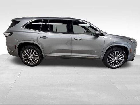 Certified 2026 Buick Enclave Avenir w/ Super Cruise Package AWD/4WD image 8