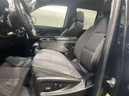 Used 2019 GMC Sierra 1500 SLE w/ SLE Value Package AWD/4WD image 19
