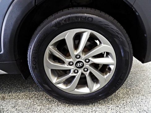 Used 2017 Hyundai Tucson SE Plus AWD/4WD image 21