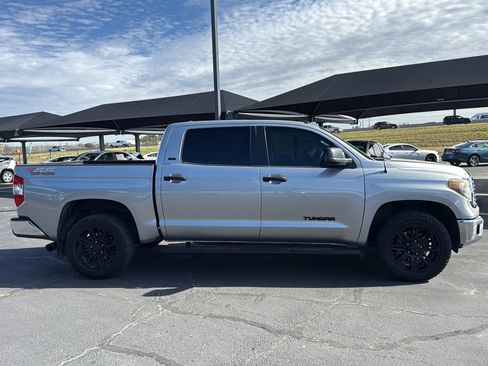 Used 2019 Toyota Tundra SR5 image 3