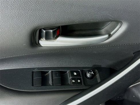 Certified 2020 Toyota Corolla SE image 17