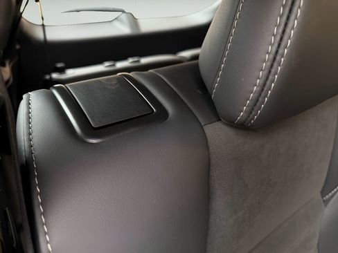 Used 2024 Mitsubishi Outlander SE image 32