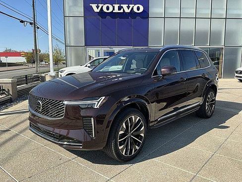 New 2026 Volvo XC90 T8 Ultra w/ Protection Package Premier AWD/4WD image 3