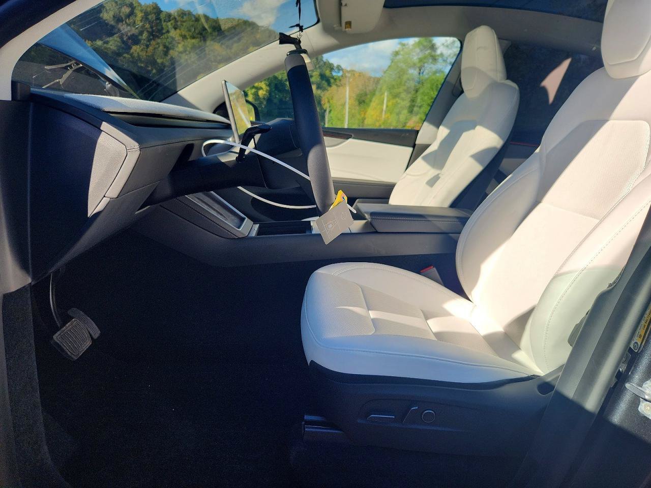 Used 2026 Tesla Model Y 2WD image 6